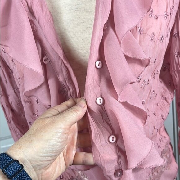 Allison Taylor Mauve Ruffled Crinkle Blouse with Eyelet and Lace Detail - Large - Picture 6 of 15